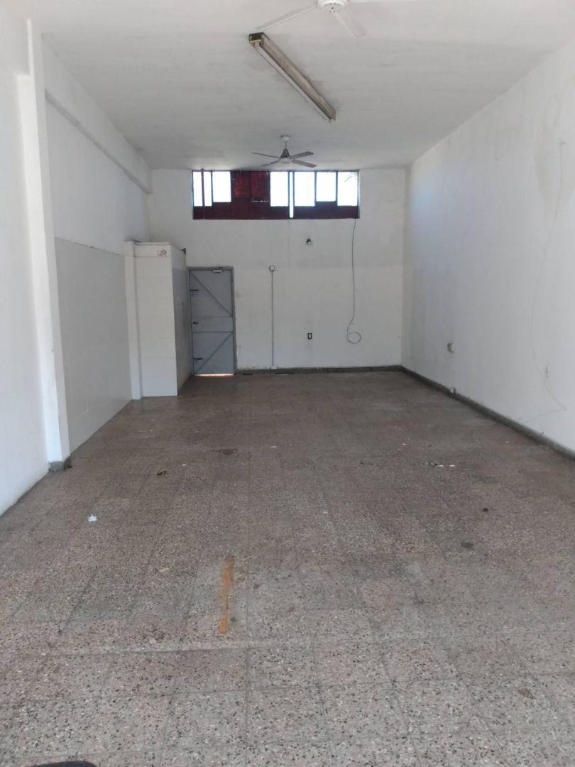 Foto de Local . | Pte Peron 3933, imagen 4