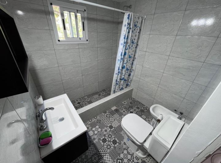 (PROPIEDAD SUSPENDIDA ) Excelente casa 3 ambientes. Alquiler temporario Mar Azul! 5