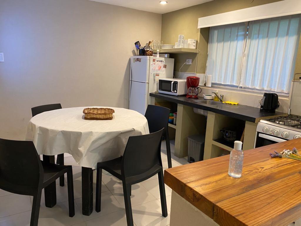 Venta de Excelente Casa + 2 Deptos. 3 Uf. Mar Azul 4