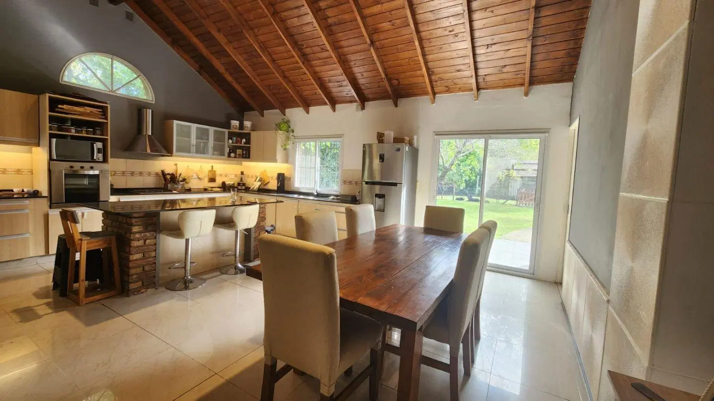 Casa 5 ambientes. | Bogotá 956 5