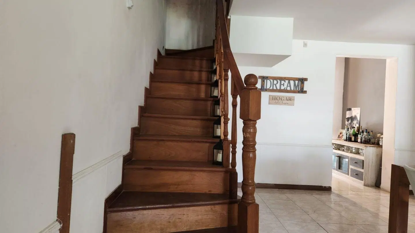 Casa 5 ambientes. | Bogotá 956 8