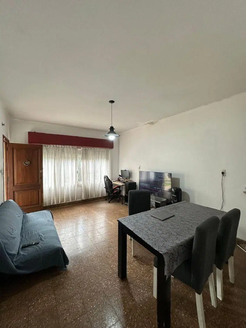 Casa 3 ambientes. | Av. Presidente Illia 911 3