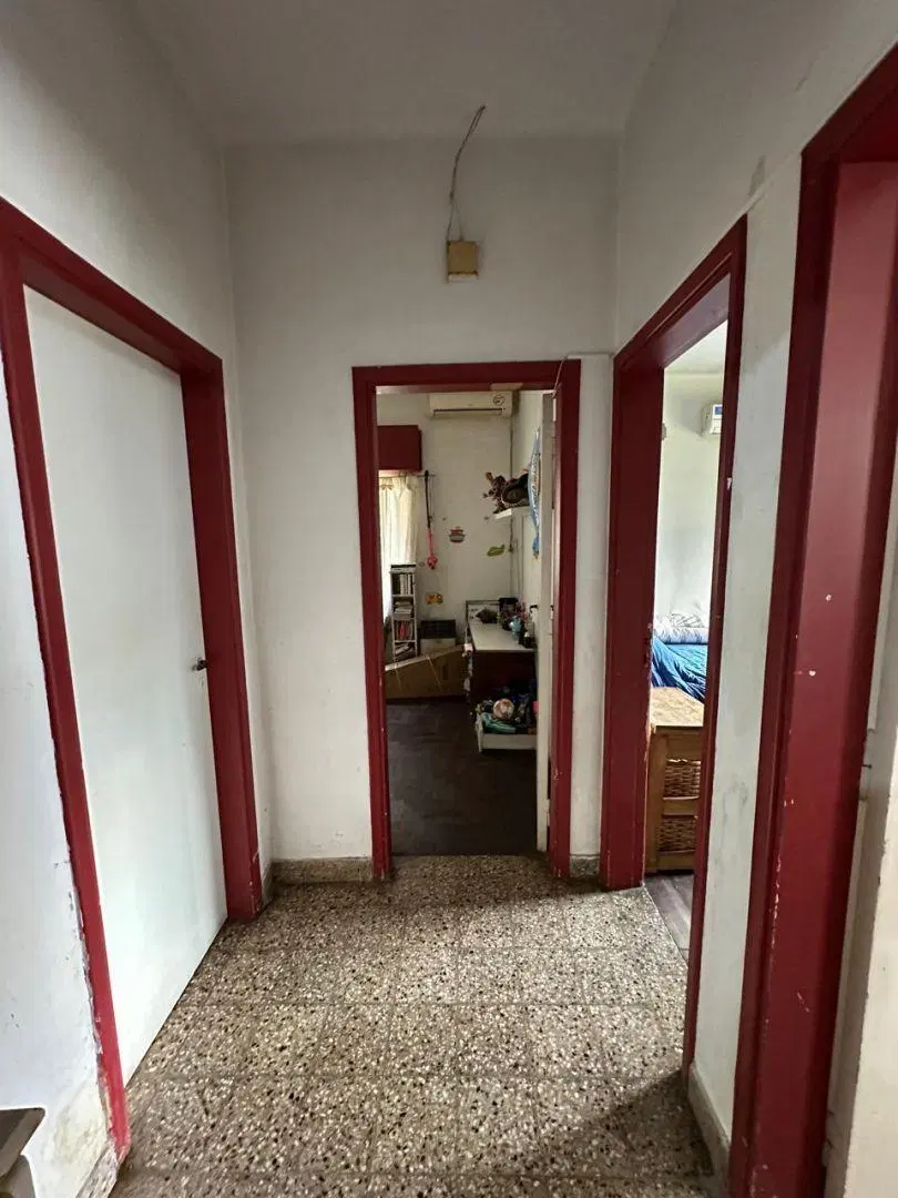 Casa 3 ambientes. | Av. Presidente Illia 911 8
