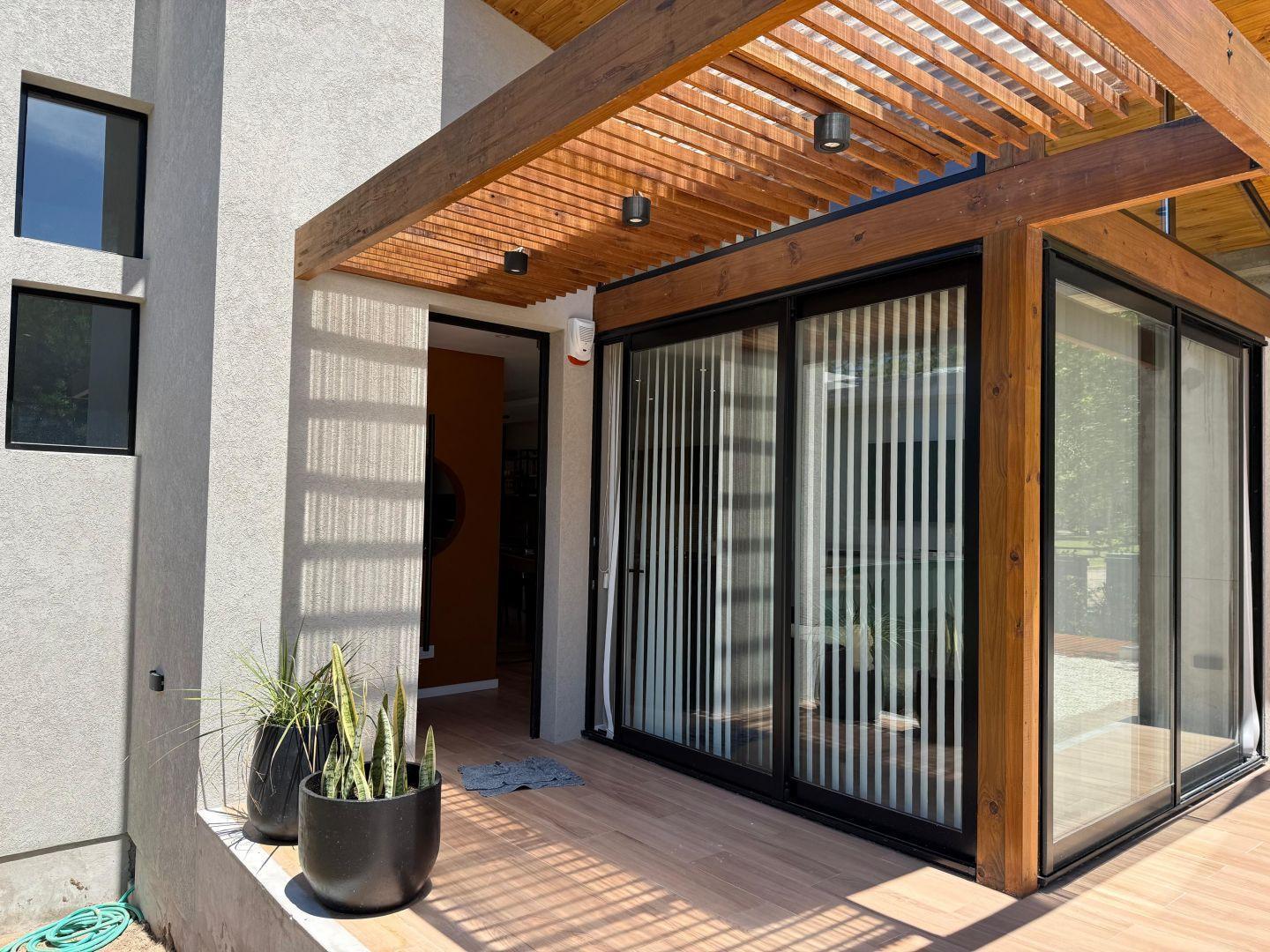 Foto de Increible casa en alquiler para 6 pax a 50 metros del mar!, imagen 4