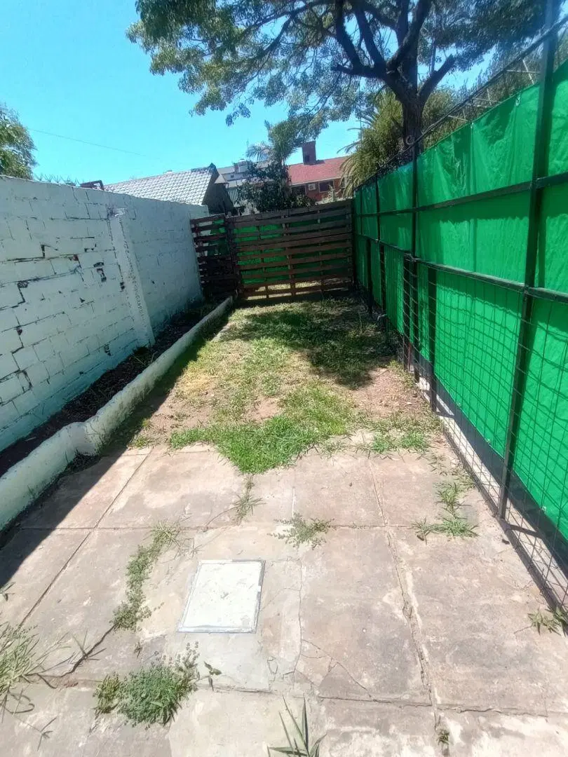 Casa 3 ambientes. | Echeverria 438 2