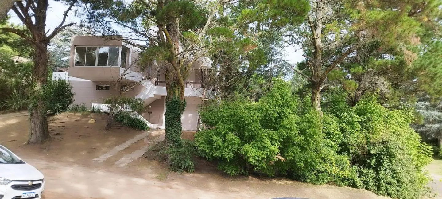 Venta casa 4 amb 170m2 Reciclada a nuevo lote 544m2 Abert DVH 1