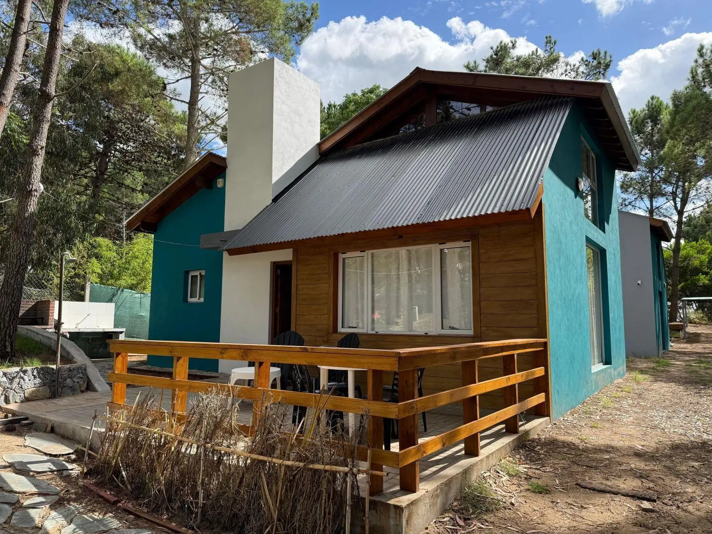 Dos casas 3 ambientes venta Las Gaviotas 5