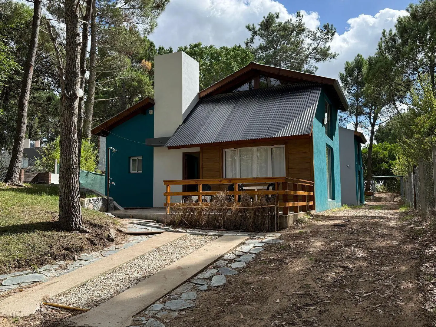 Dos casas 3 ambientes venta Las Gaviotas 4