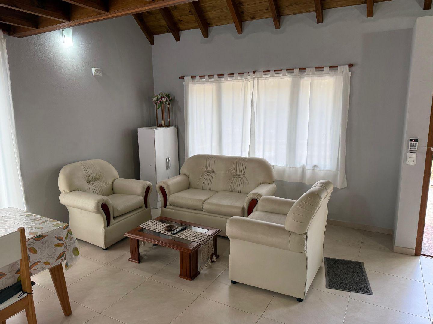 Foto de Dos casas 3 ambientes venta Las Gaviotas, imagen 3