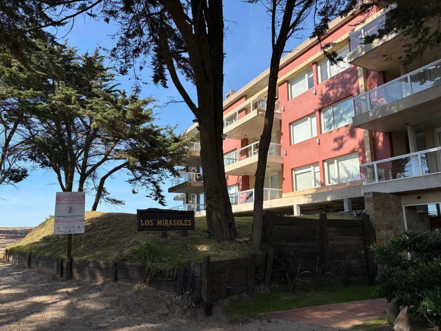 Departamento 2 ambientes frente al mar Las Gaviotas 1