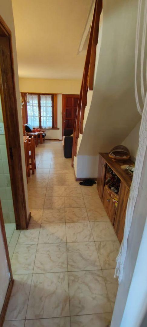 Foto de Alquiler anual Dto triplex 4 amb 2 baños, gas natural tiro balanceado, imagen 2