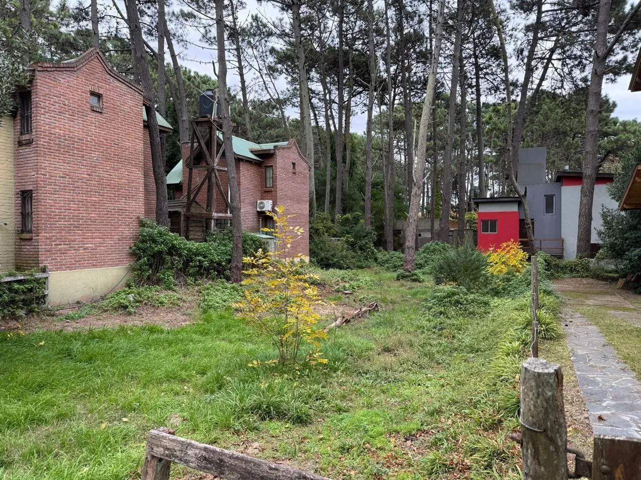 Venta de lote comercial en excelente ubicacion Mar Azul 4
