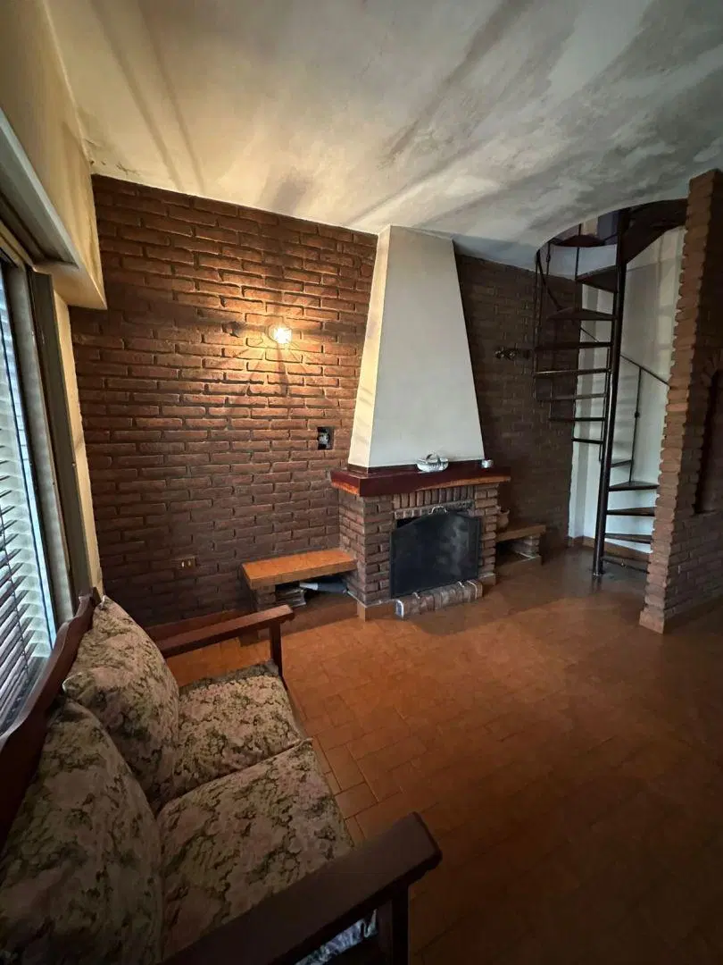Casa 4 ambientes. | INT. J. IRIGOIN 220 2