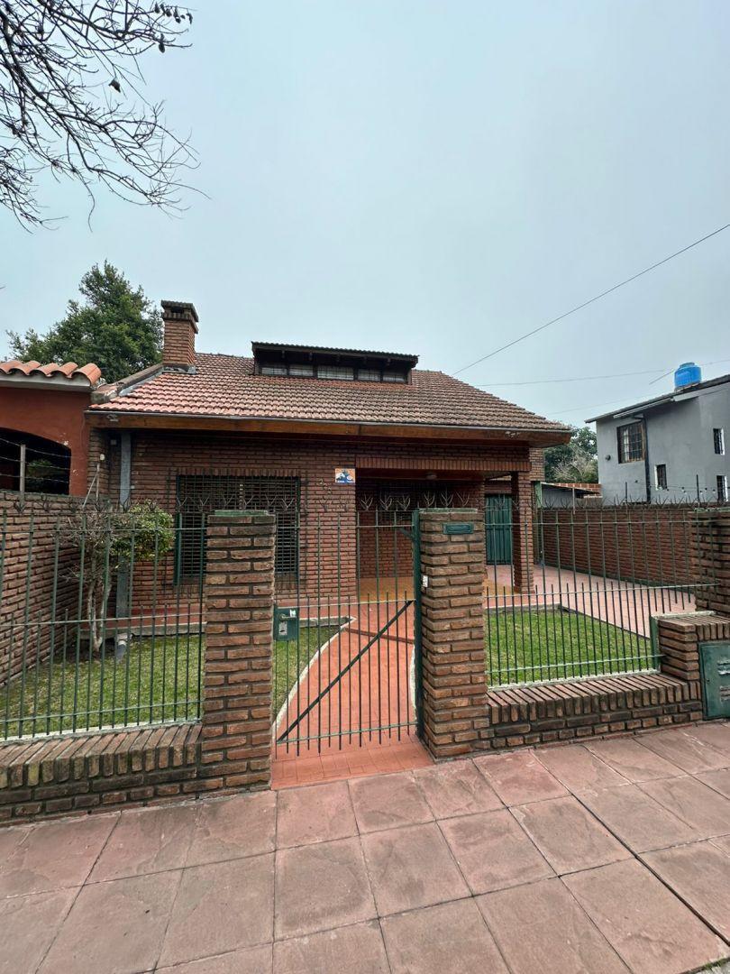 Casa 4 ambientes. | INT. J. IRIGOIN 220