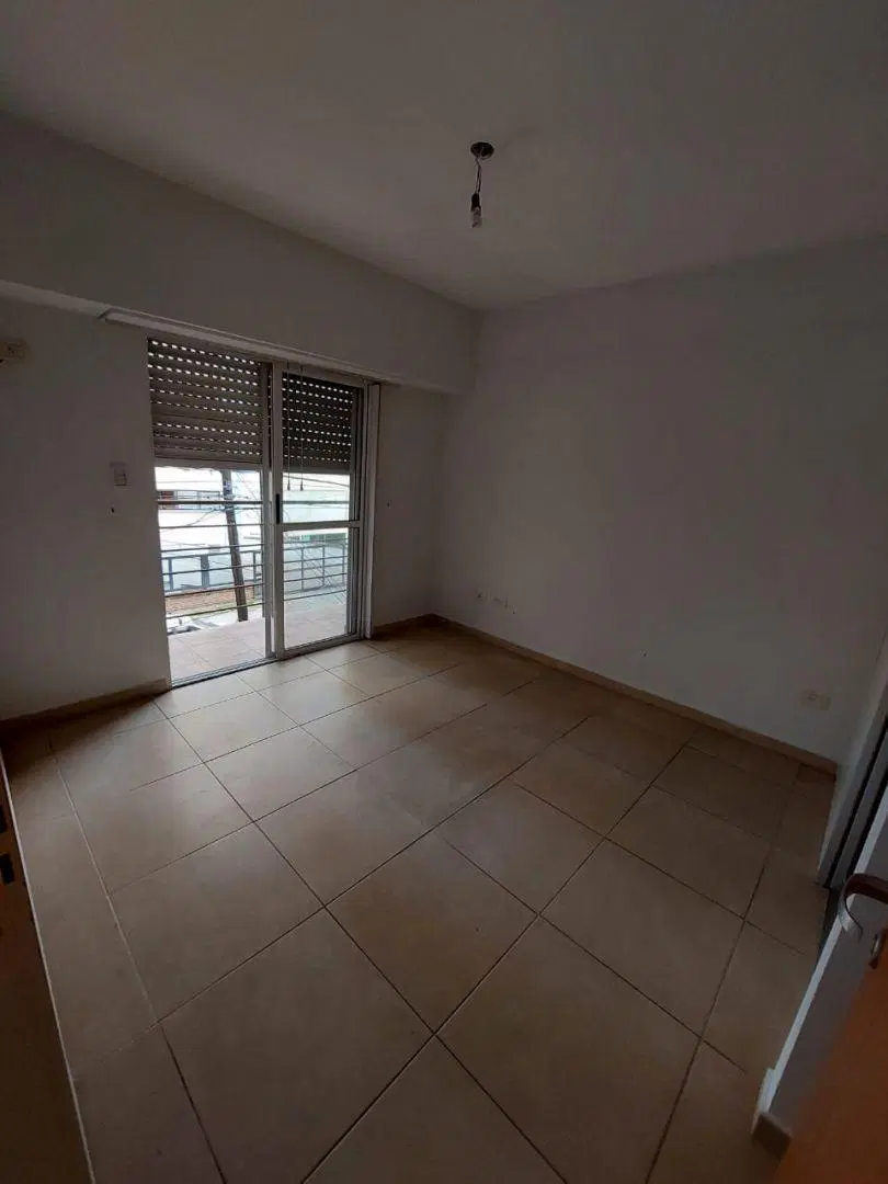 Departamento 2 ambientes. | Las Heras 984 4