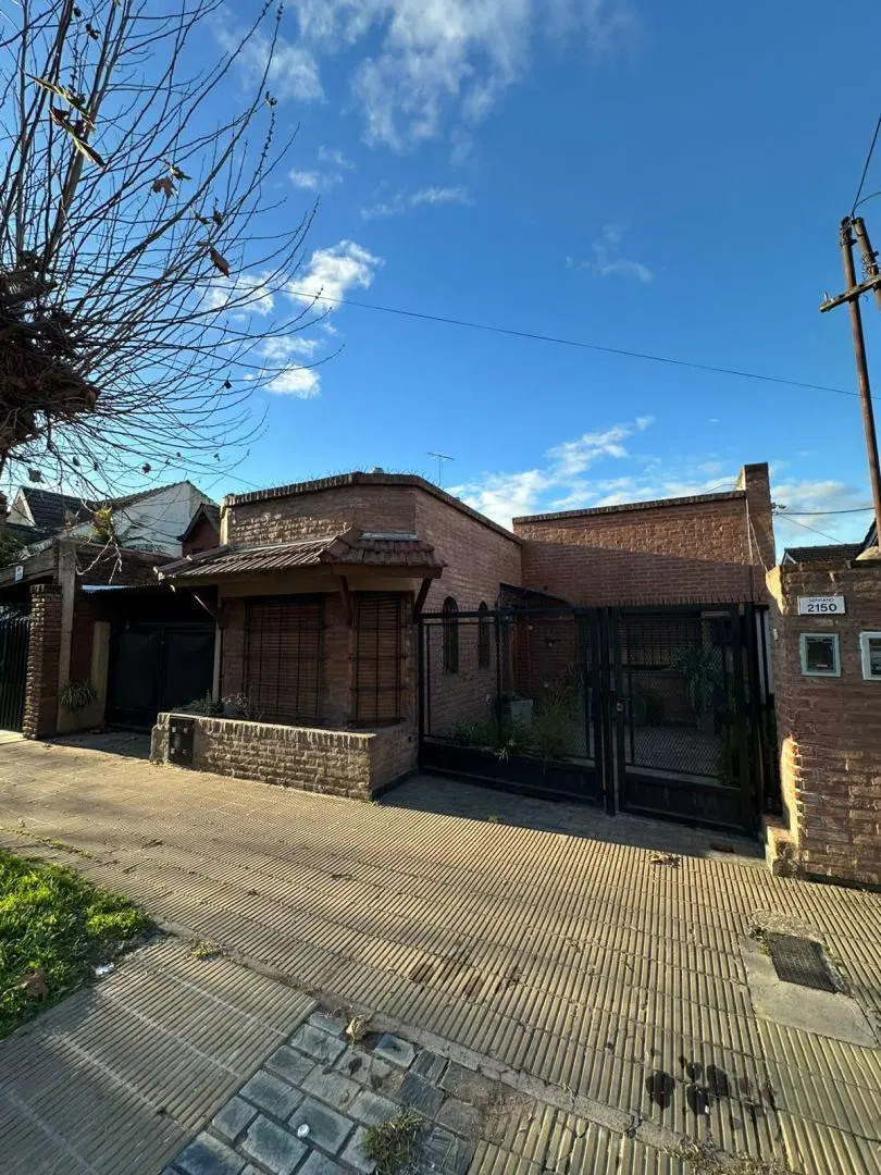 Casa 4 ambientes. | Serrano 2150 2