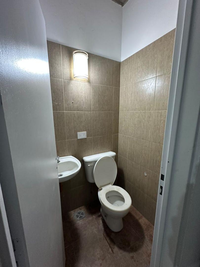 Foto de Local . | Charlone 1241, imagen 1