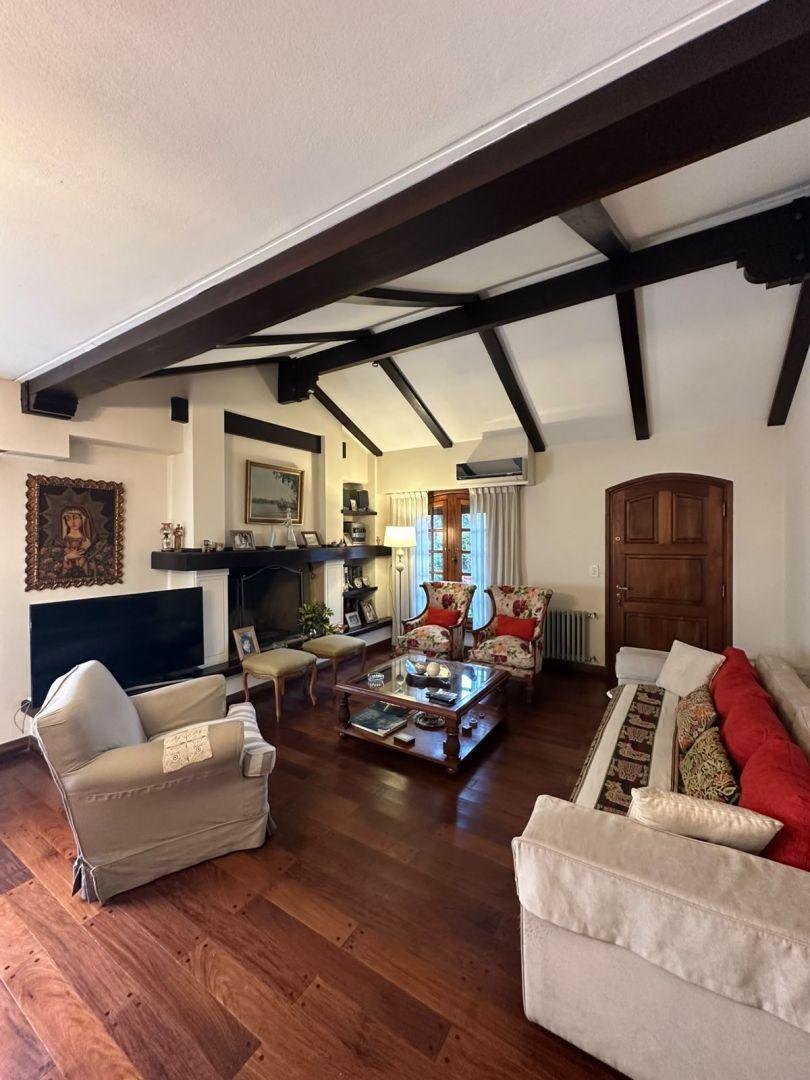 Foto de Casa 5 ambientes. | Av. Peron 471, imagen 1