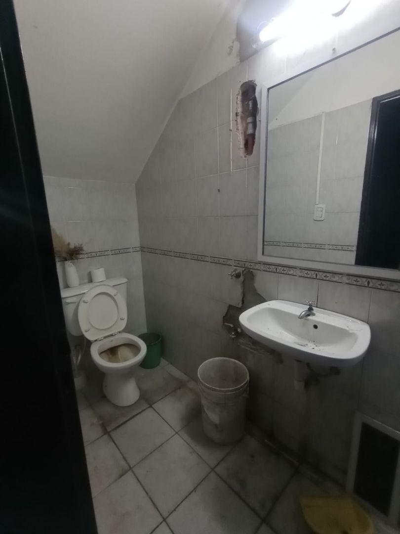 Foto de Local . | Peron 3783, imagen 5