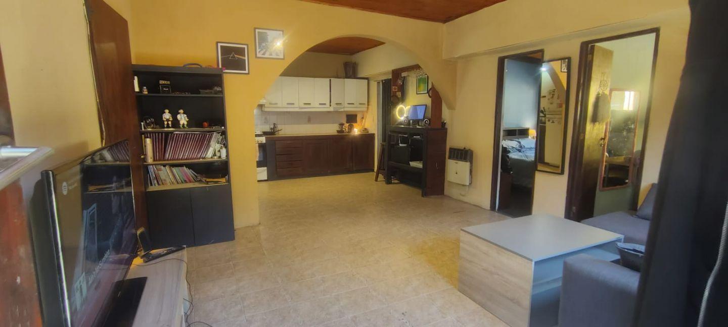 Foto de Venta Prop + 7 amb 450m2 lote 177m2 cubiertos, imagen 5