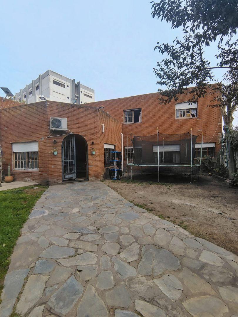 Foto de Venta casa 382m2 lote 120m2 cubiertos, imagen 1