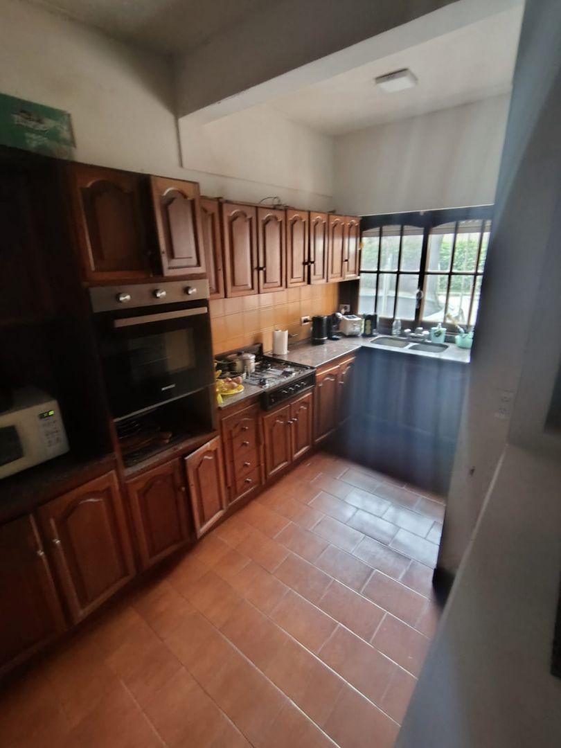 Foto de Venta casa 382m2 lote 120m2 cubiertos, imagen 5