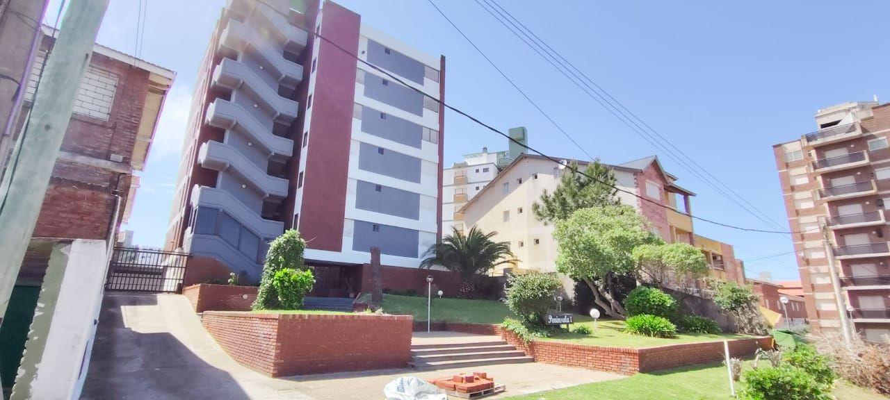 Foto de Venta Dto 3 amb c/ cochera Quincho c/ parrilla y ascensor, imagen 2
