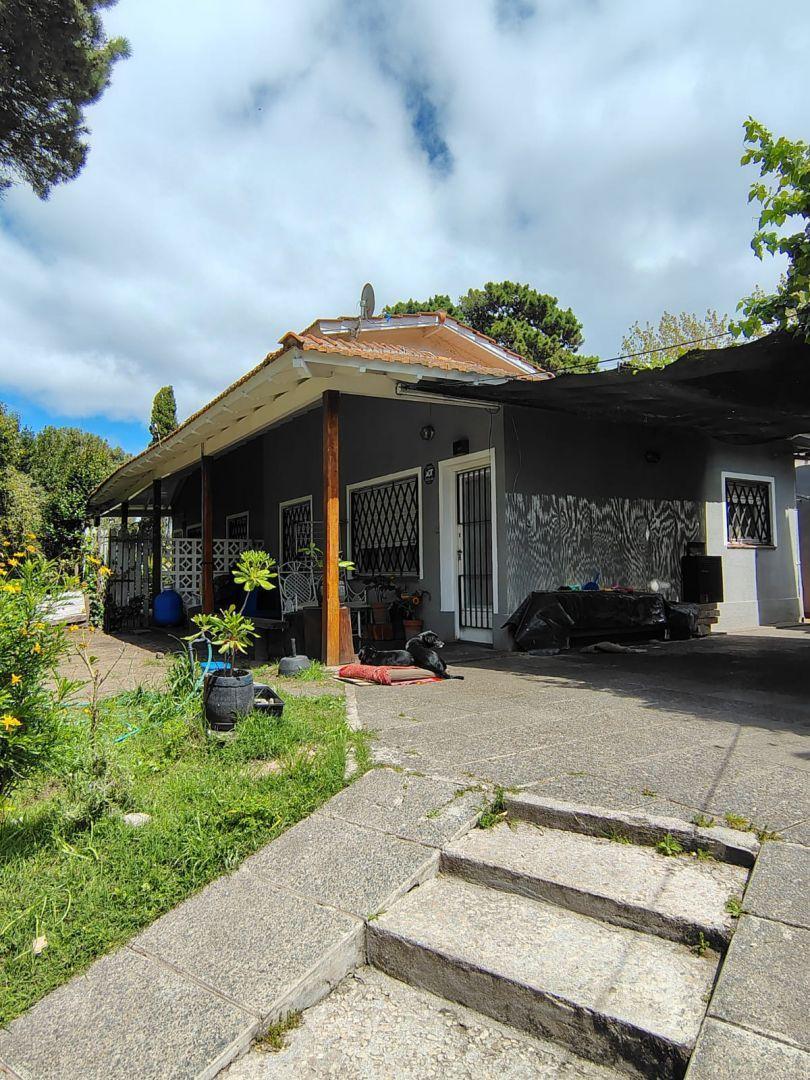 Foto de Venta casa 3 amb 330m2 lote y 85m2 cub Centrico gas natural, imagen 2