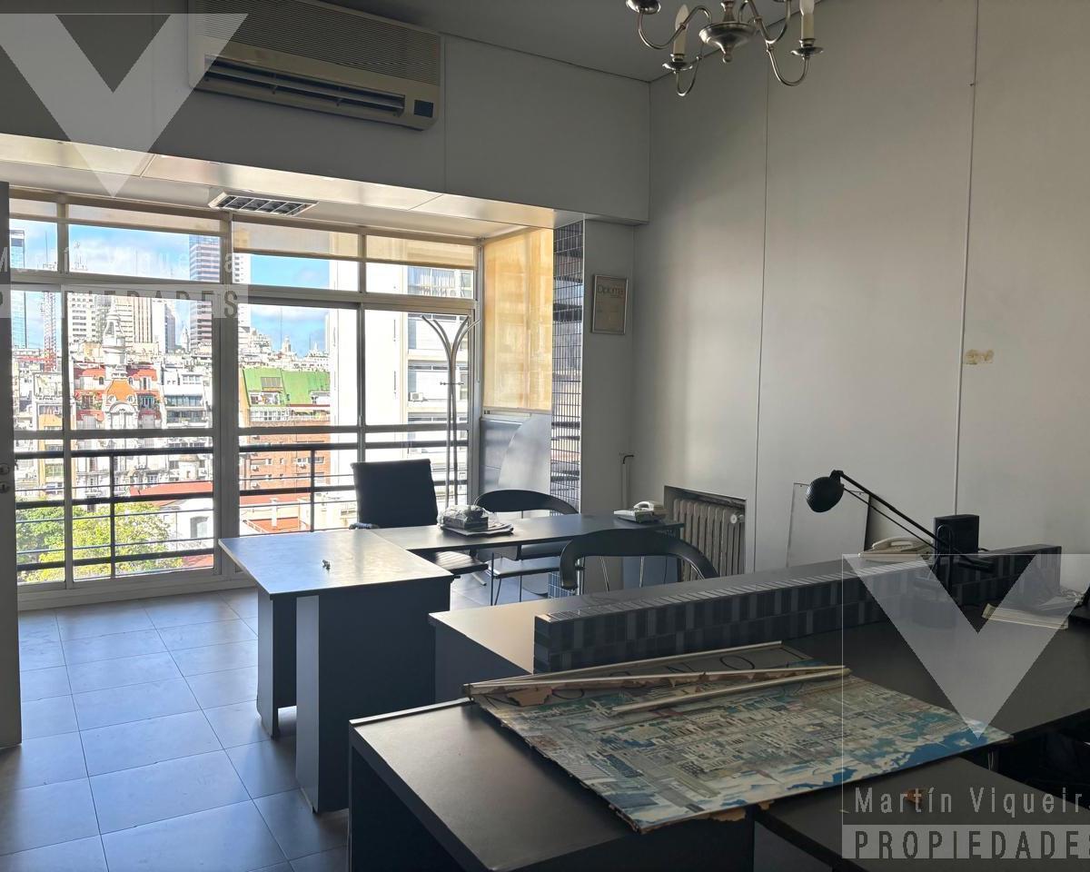 Oficina en Retiro, Super Luminosa, Piso Alto, Vista Abierta. 1