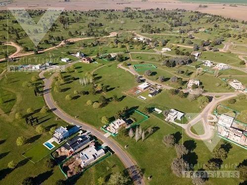 Lote en venta en Mirabosques. Los Cardales.
