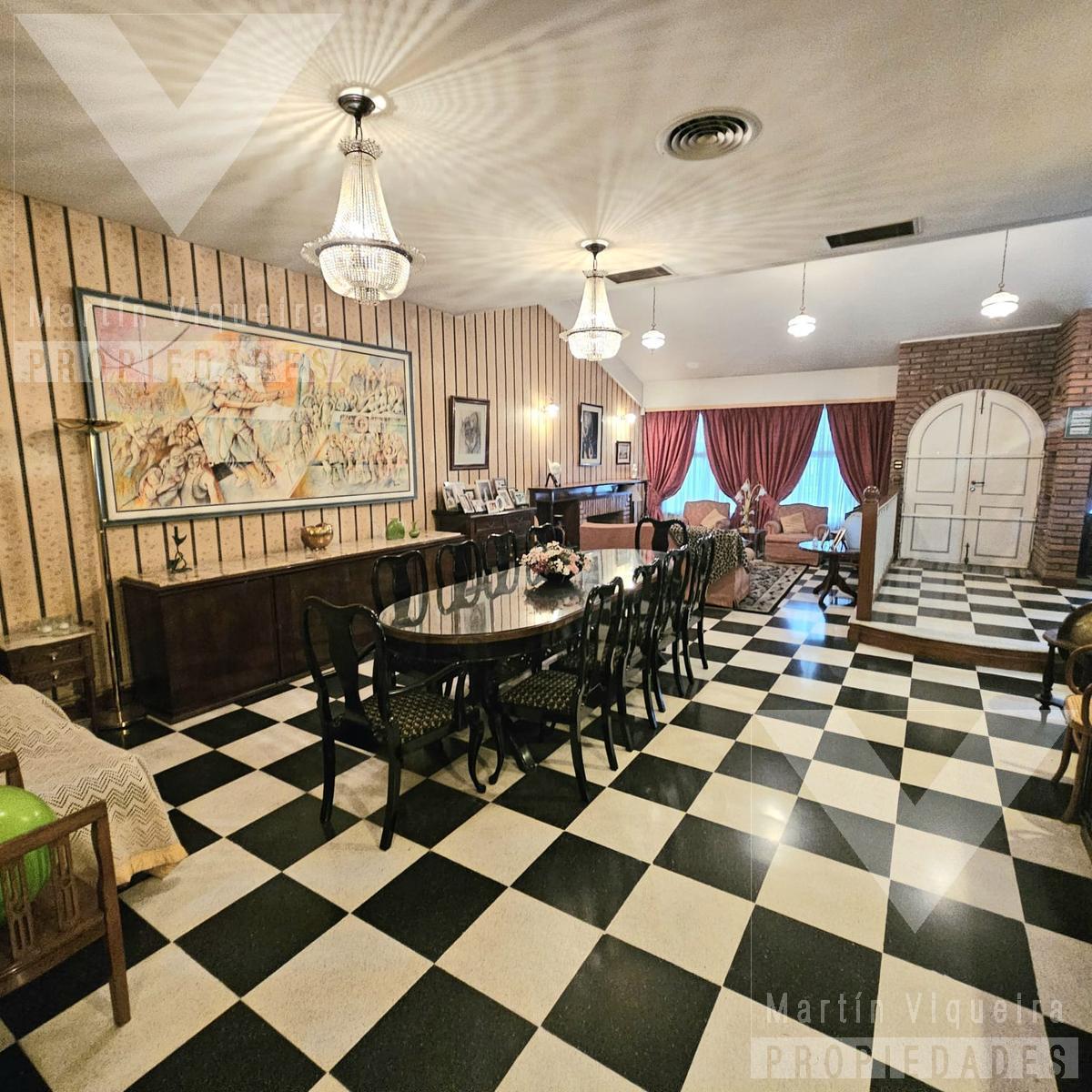 Casa en V. Crespo, 4 Dorm en Suite. Galería y Fondo de 135 m² 4