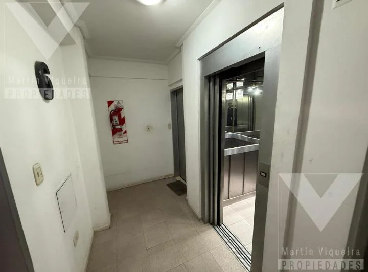 Departamento en alquiler con balcón y cochera cubierta y fija 3