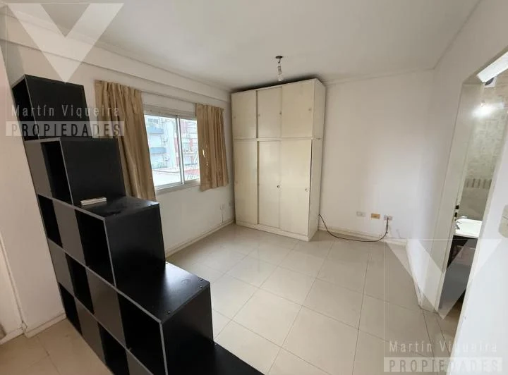 Departamento en alquiler con balcón y cochera cubierta y fija 5