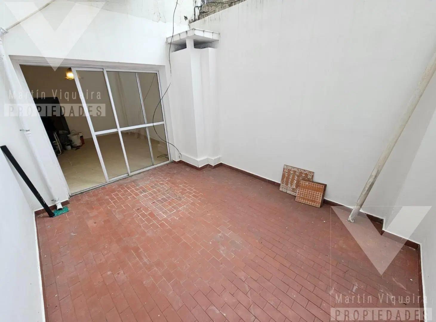 Alquiler de Tres ambientes en planta baja con dos patios. Púan y entre Ramon Falcon y Alberdi 3
