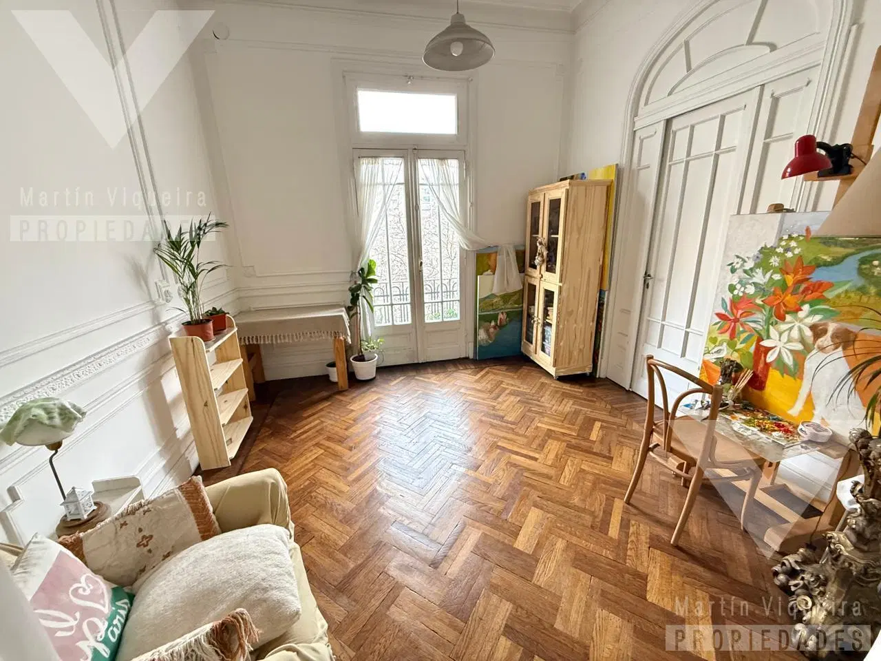 Departamento de categoría de 4 ambientes con dependencia en Recoleta. 3
