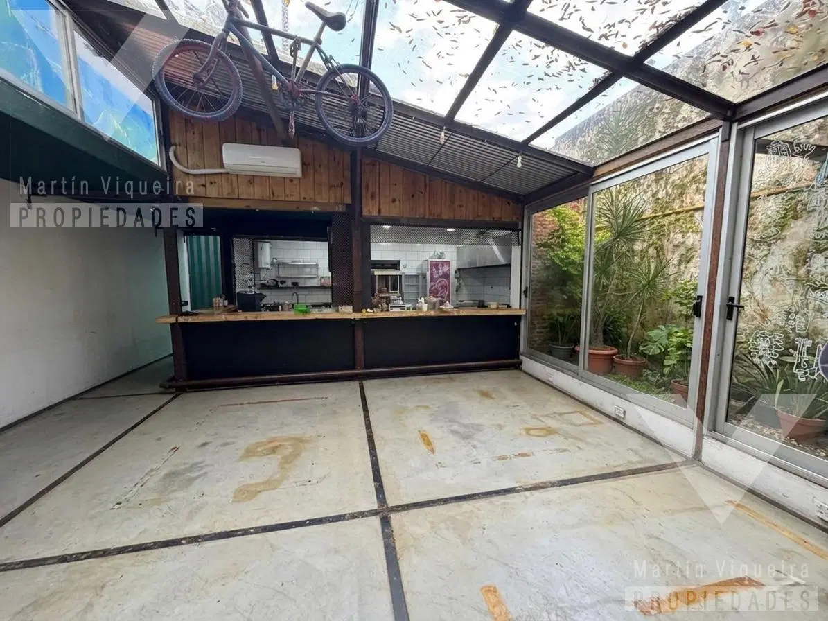 Amplio local comercial en el corazón de Chacarita – Ideal gastronomía 2