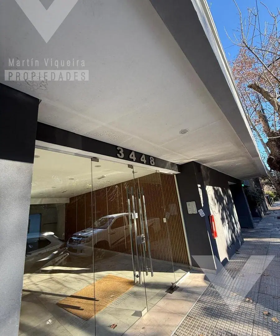 2 ambientes en alquiler con balcón y patio propio.  Plaza y Nuñez 3