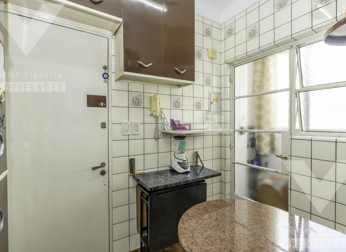 Foto de 3 ambientes con dependencia, balcón corrido y vista abierta – Barrio, imagen 5