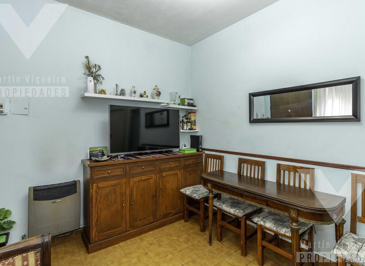 Foto de 3 AMBIENTES, SIN EXPENSAS, PATIO, INGRESO PROPIO y EXCELENTE POTENCIAL, imagen 2