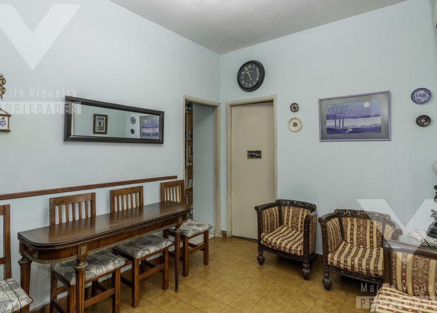 Foto de 3 AMBIENTES, SIN EXPENSAS, PATIO, INGRESO PROPIO y EXCELENTE POTENCIAL, imagen 1