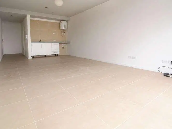 VENTA MONOAMBIENTE CON BALCON EN SAN CRISTOBAL 5