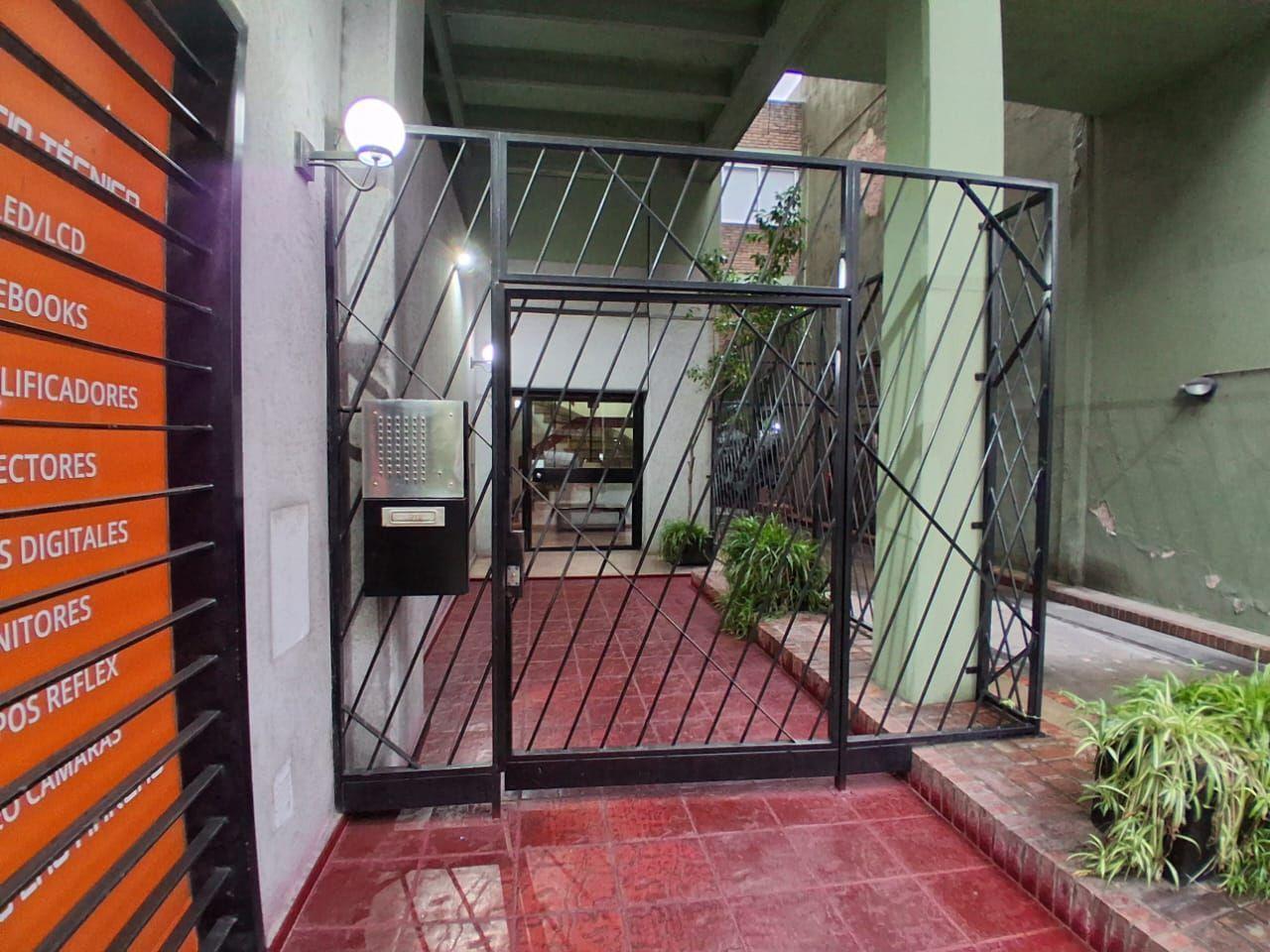 Foto de DEPARTAMENTO 2 AMBIENTES EN ALQUILER EN COGHLAN, CABA, imagen 1