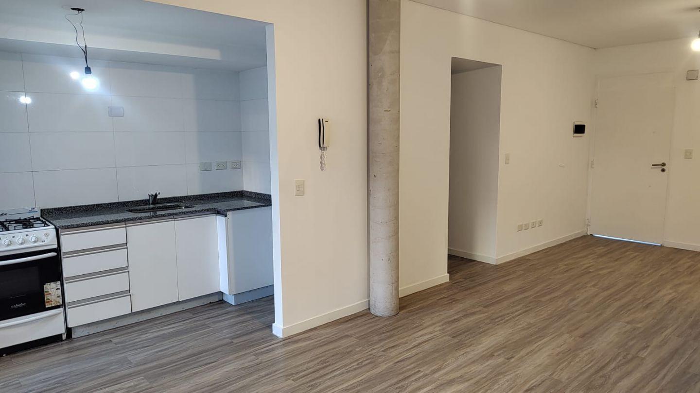 Foto de VENTA 3 AMBIENTES AL FRENTE CON BALCON, imagen 4