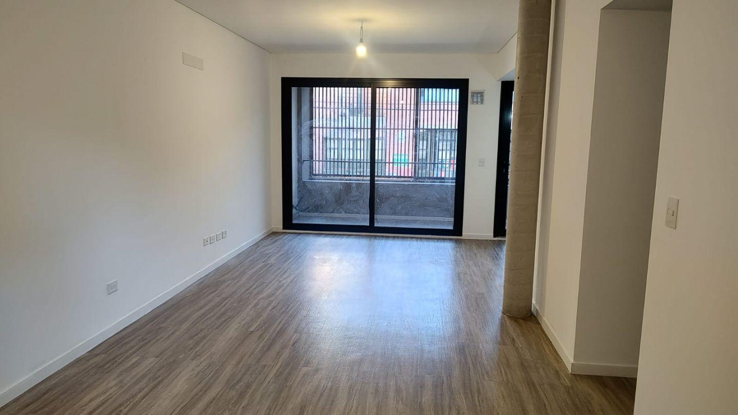 Foto de VENTA 3 AMBIENTES AL FRENTE CON BALCON, imagen 3