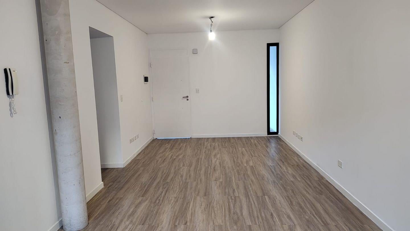 Foto de VENTA 3 AMBIENTES AL FRENTE CON BALCON, imagen 4