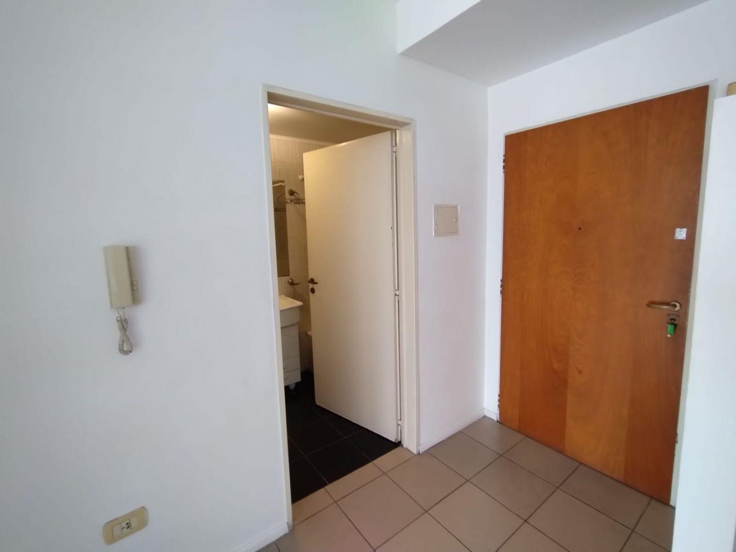 Foto de ALQUILER MONOAMBIENTE CON BALCON EN FLORES, imagen 3