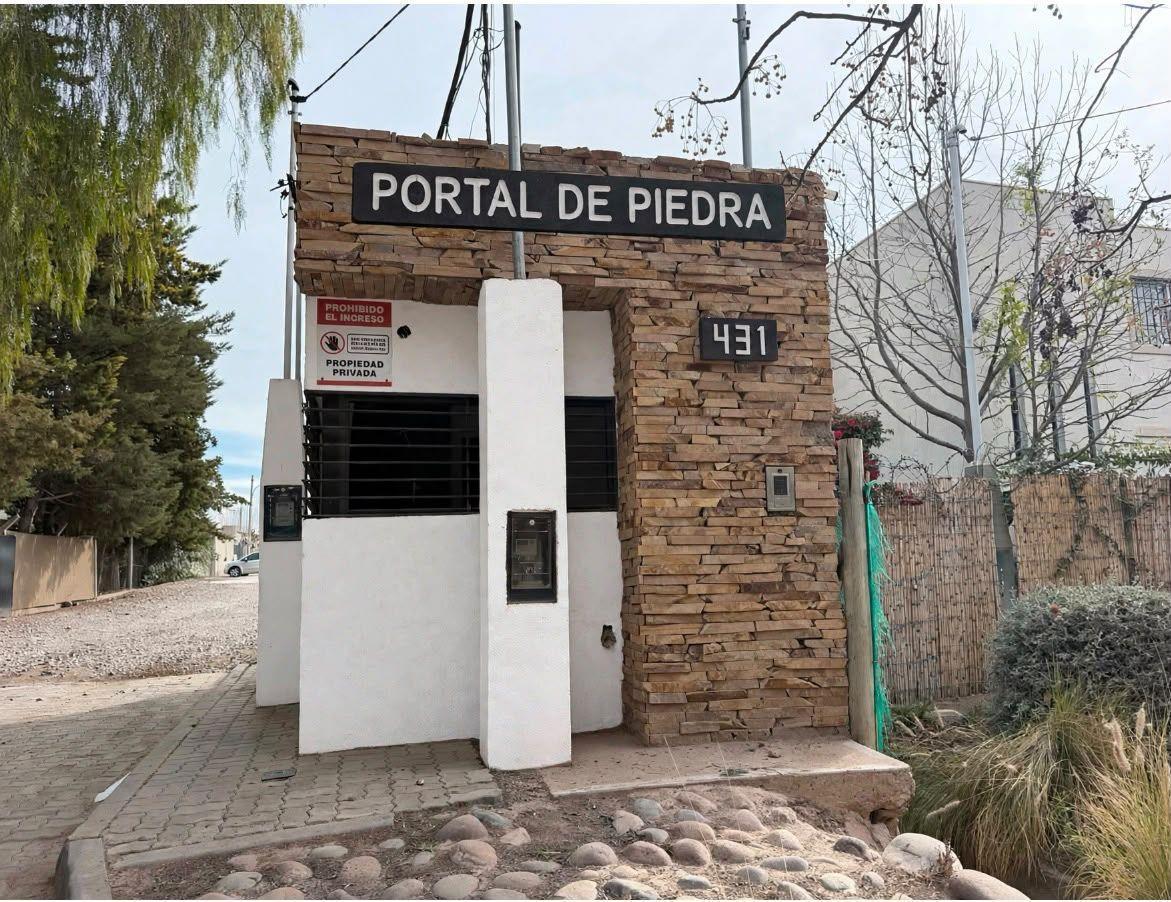 Foto de VENTA DE LOTES EN BARRIO PORTAL DE PIEDRA, MAIPU, imagen 2