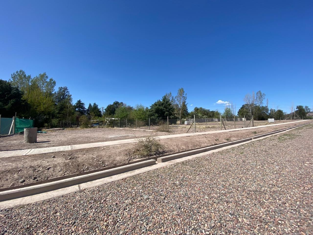 Foto de VENTA DE LOTES EN BARRIO PORTAL DE PIEDRA, MAIPU, imagen 4