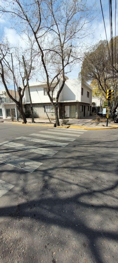 Foto de ALQUILER Casa Barrio Bancario, Godoy Cruz, imagen 1