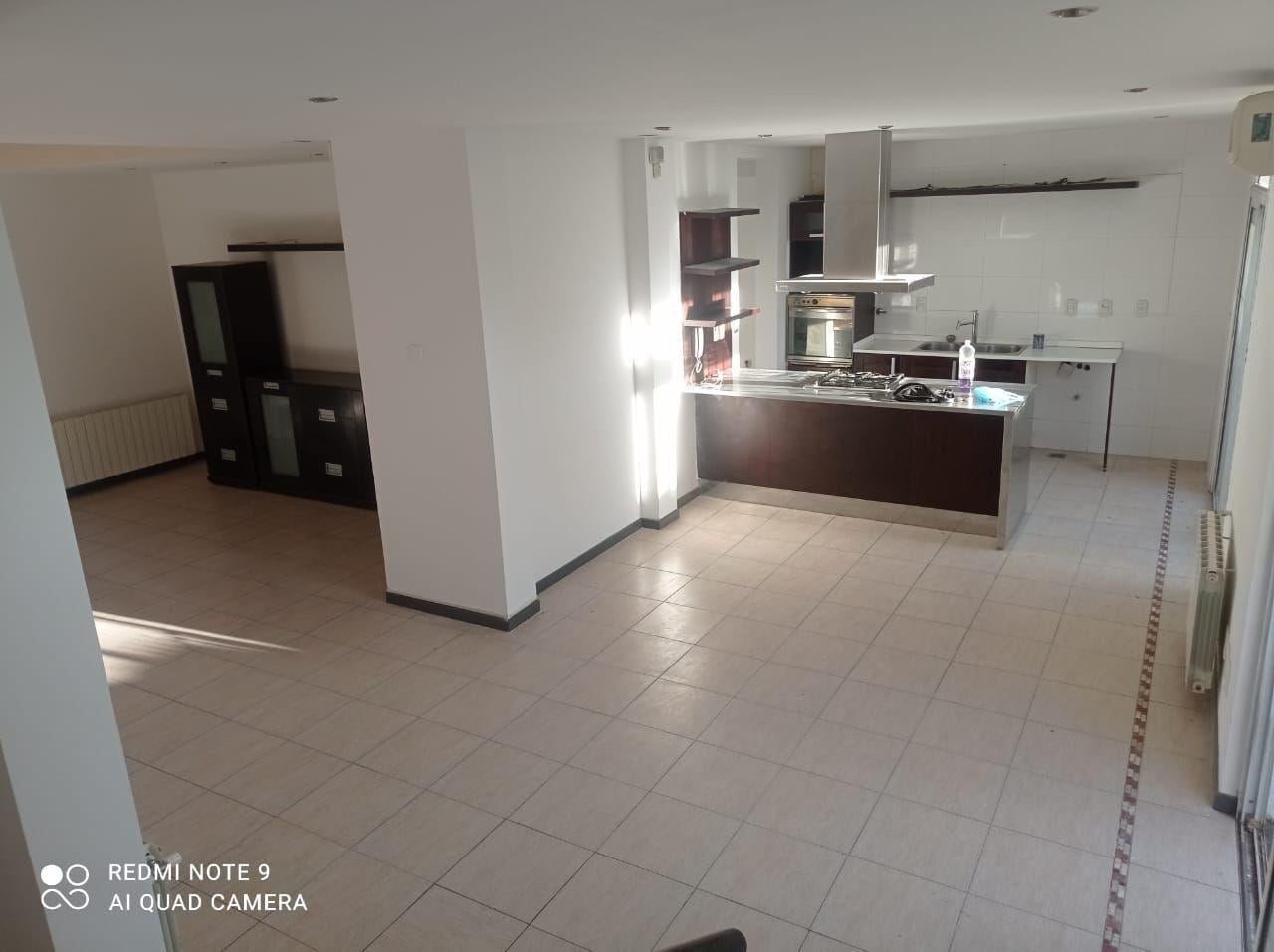 Foto de Se alquila casa 3 dormitorios Mendoza, cercana 6ta sección, imagen 1